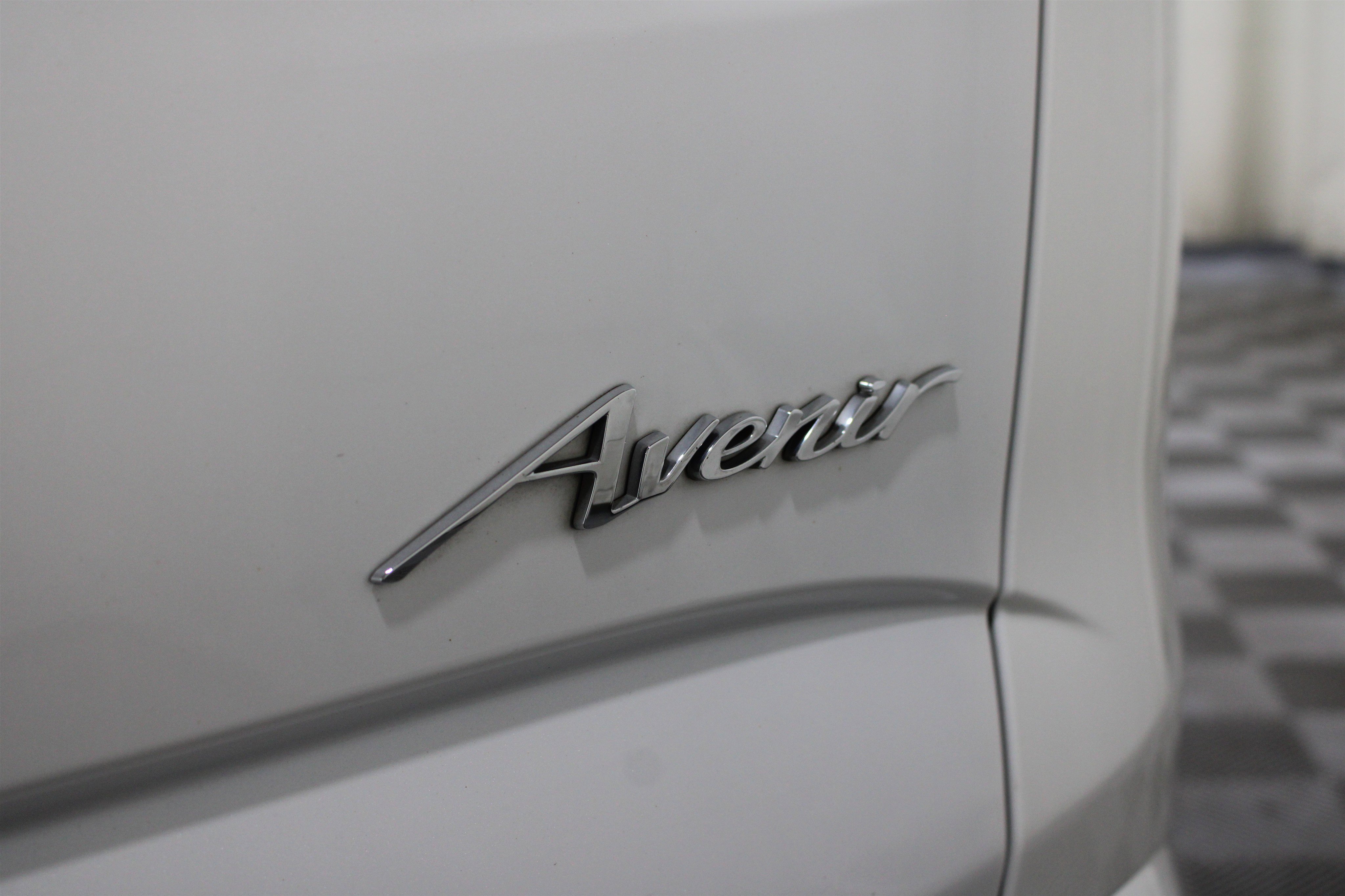Used 2022 Buick Enclave Avenir w/ Avenir Technology Package AWD/4WD image 25