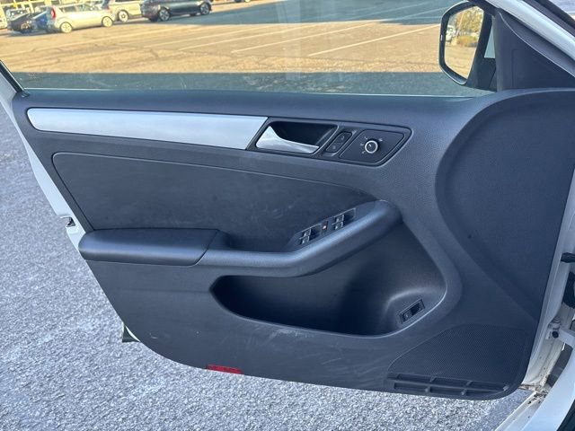 Used 2014 Volkswagen Jetta SE image 18