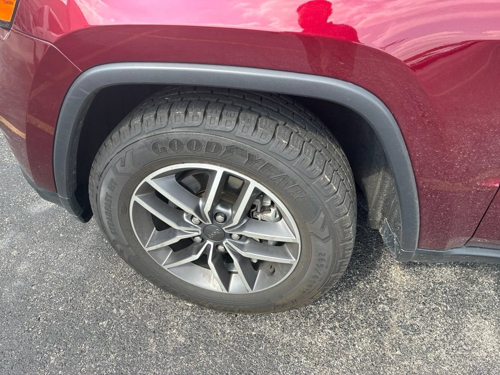 Certified 2020 Jeep Grand Cherokee Limited AWD/4WD image 7