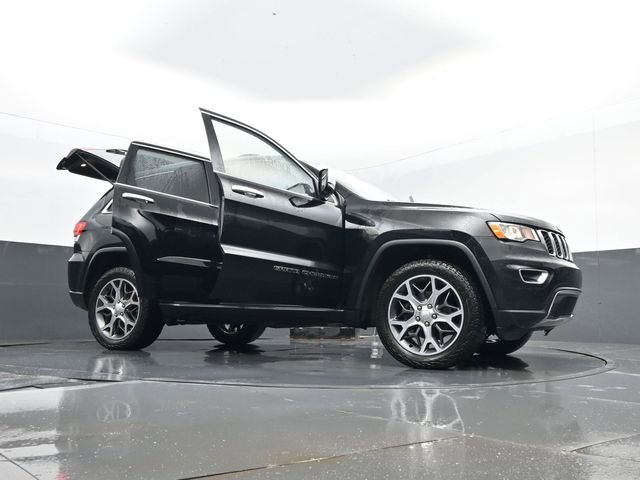 Used 2019 Jeep Grand Cherokee Limited w/ Trailer Tow Group IV AWD/4WD image 34