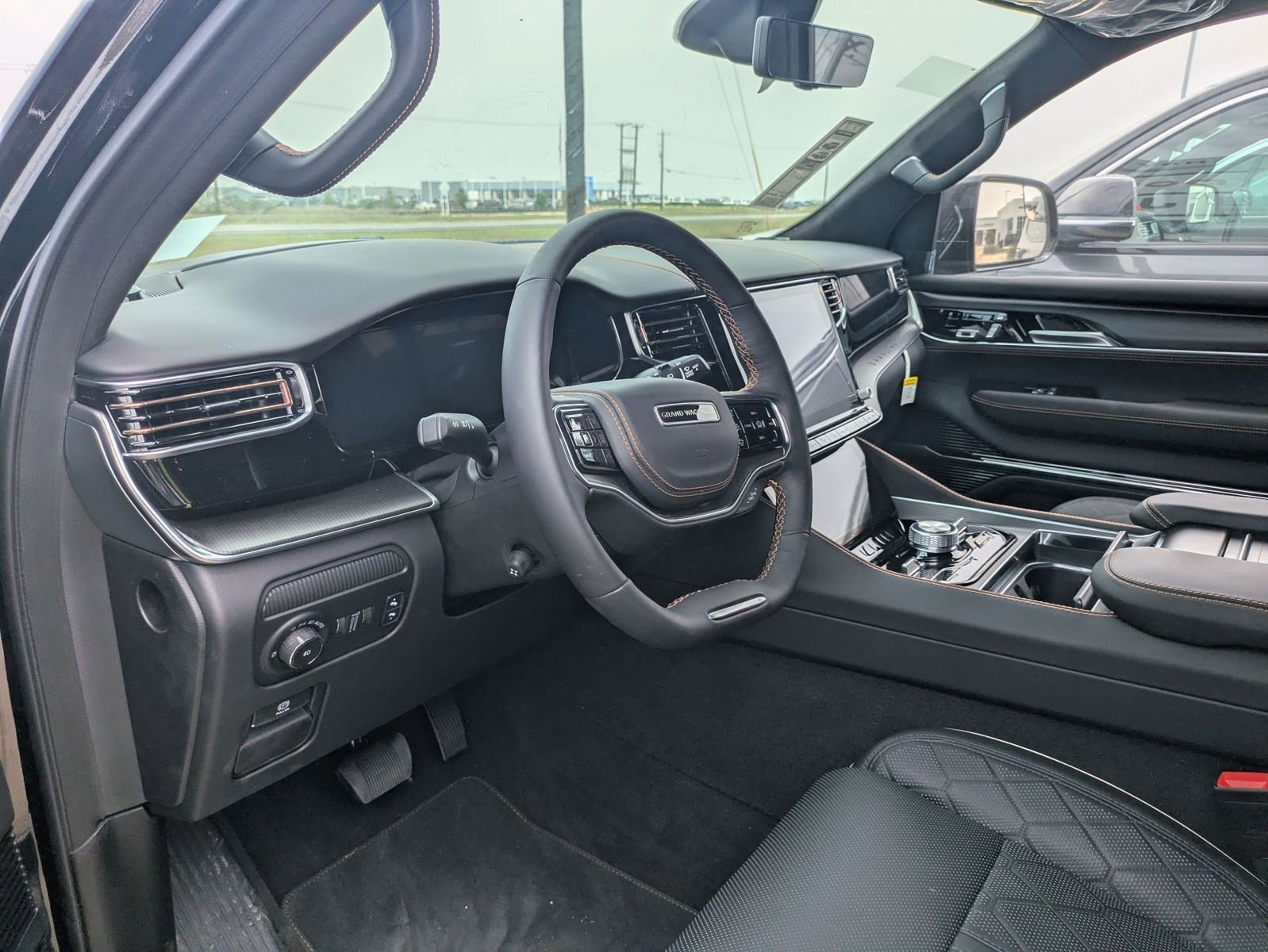 New 2024 Jeep Grand Wagoneer Series III w/ Quick Order Packagew 28T image 4