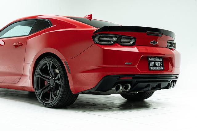 Used 2019 Chevrolet Camaro SS image 19