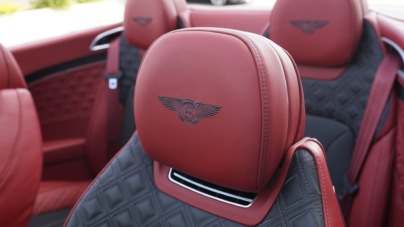 Used 2022 Bentley Continental GT AWD/4WD image 30