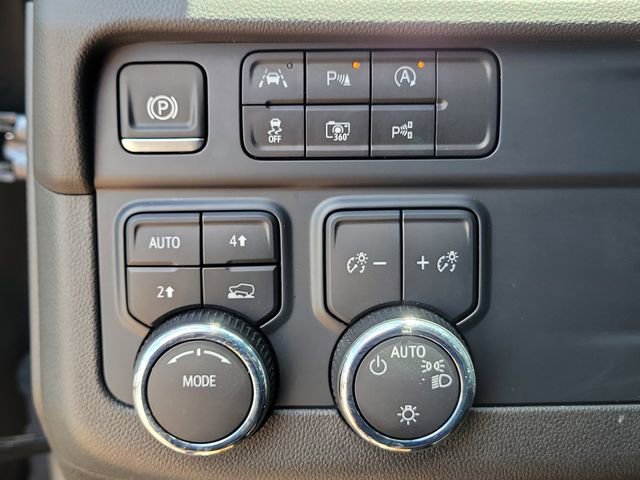 Used 2025 Chevrolet Tahoe LT AWD/4WD image 30