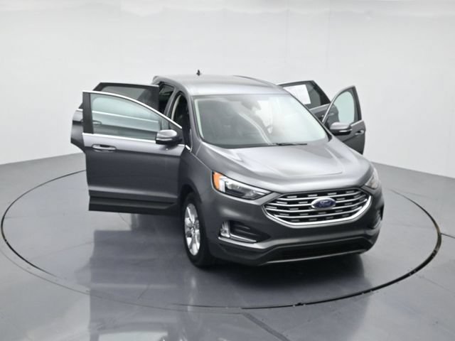 Certified 2022 Ford Edge Titanium AWD/4WD image 47