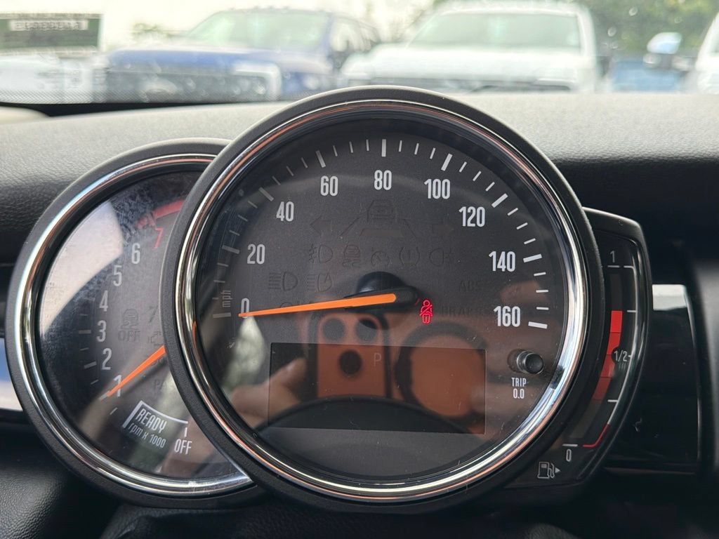 Used 2019 MINI Cooper 4-Door Hardtop FWD image 28