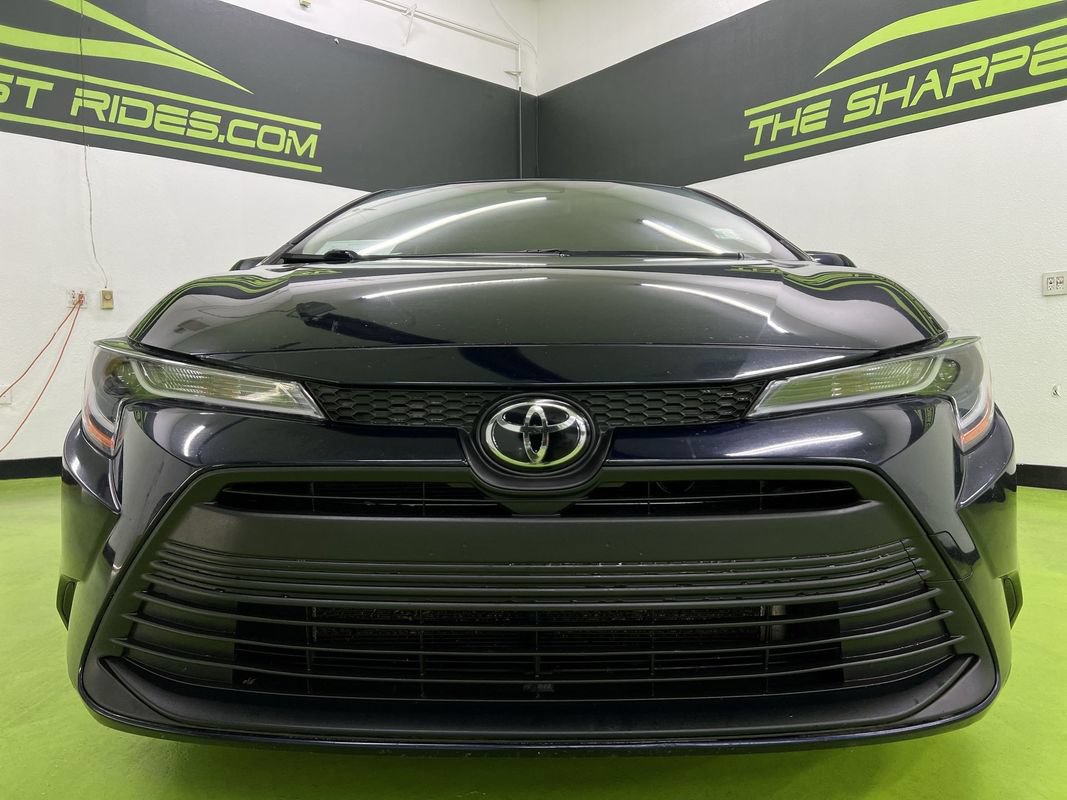 Used 2023 Toyota Corolla LE FWD image 3