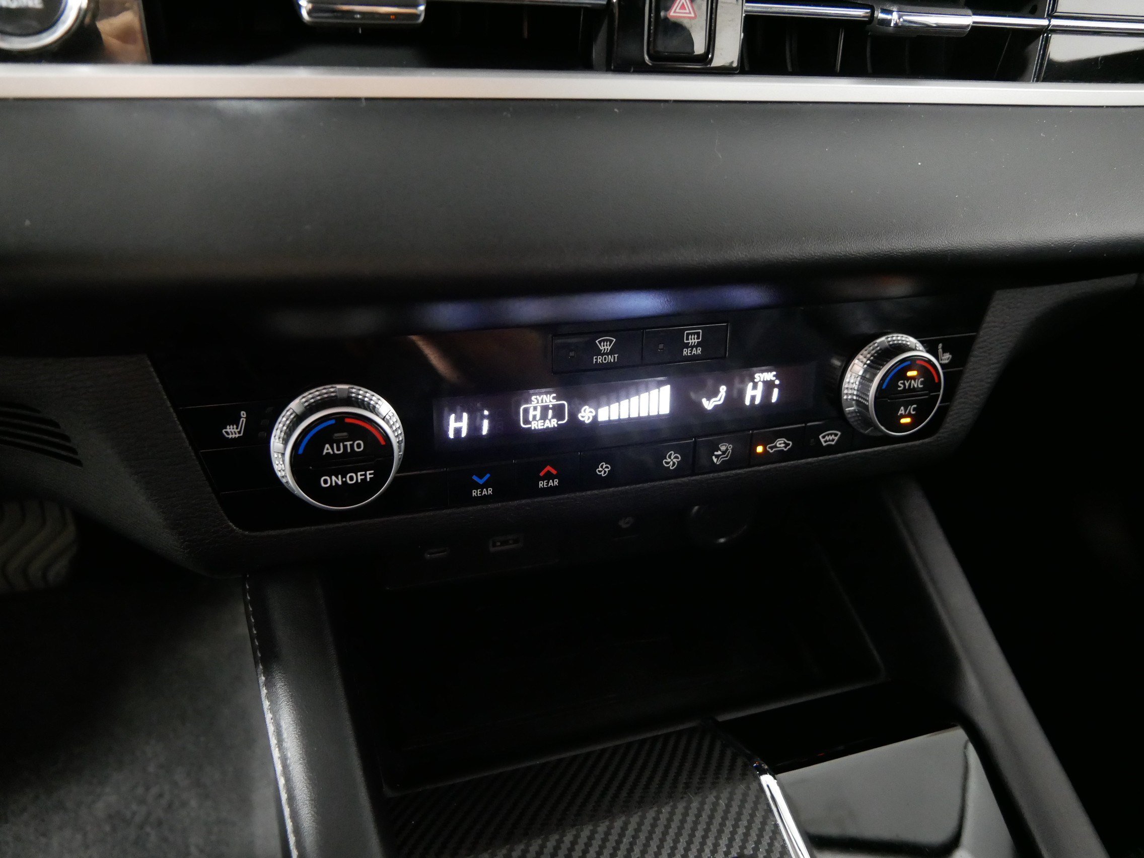 Used 2022 Mitsubishi Outlander SEL AWD/4WD image 23