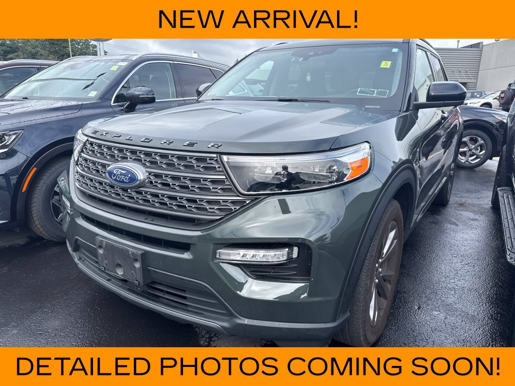 Certified 2024 Ford Explorer XLT w/ Equipment Group 202A AWD/4WD image 1