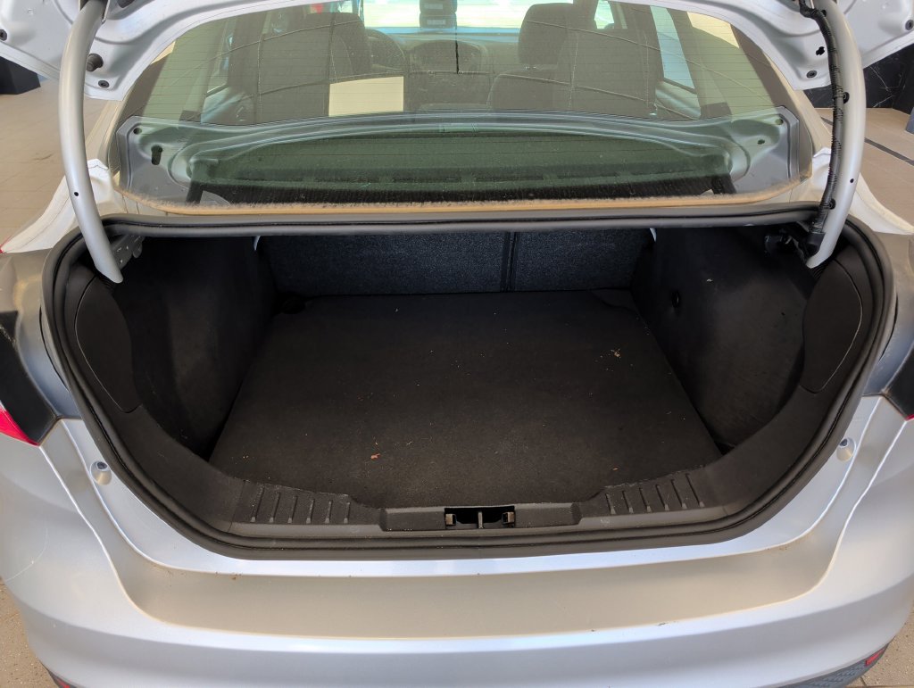 Used 2018 Ford Focus SE FWD image 27