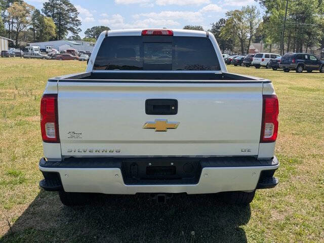 Used 2017 Chevrolet Silverado 1500 LTZ Z71 w/ LTZ Plus Package AWD/4WD image 4