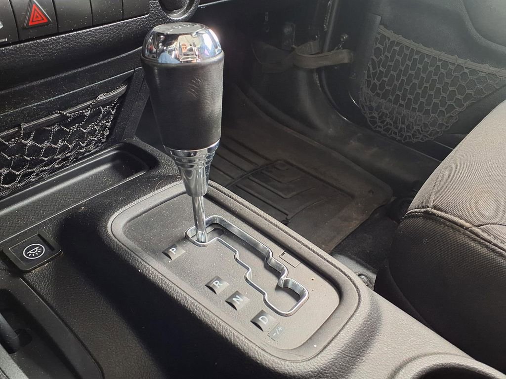 Used 2013 Jeep Wrangler Unlimited Sport w/ Connectivity Group image 19