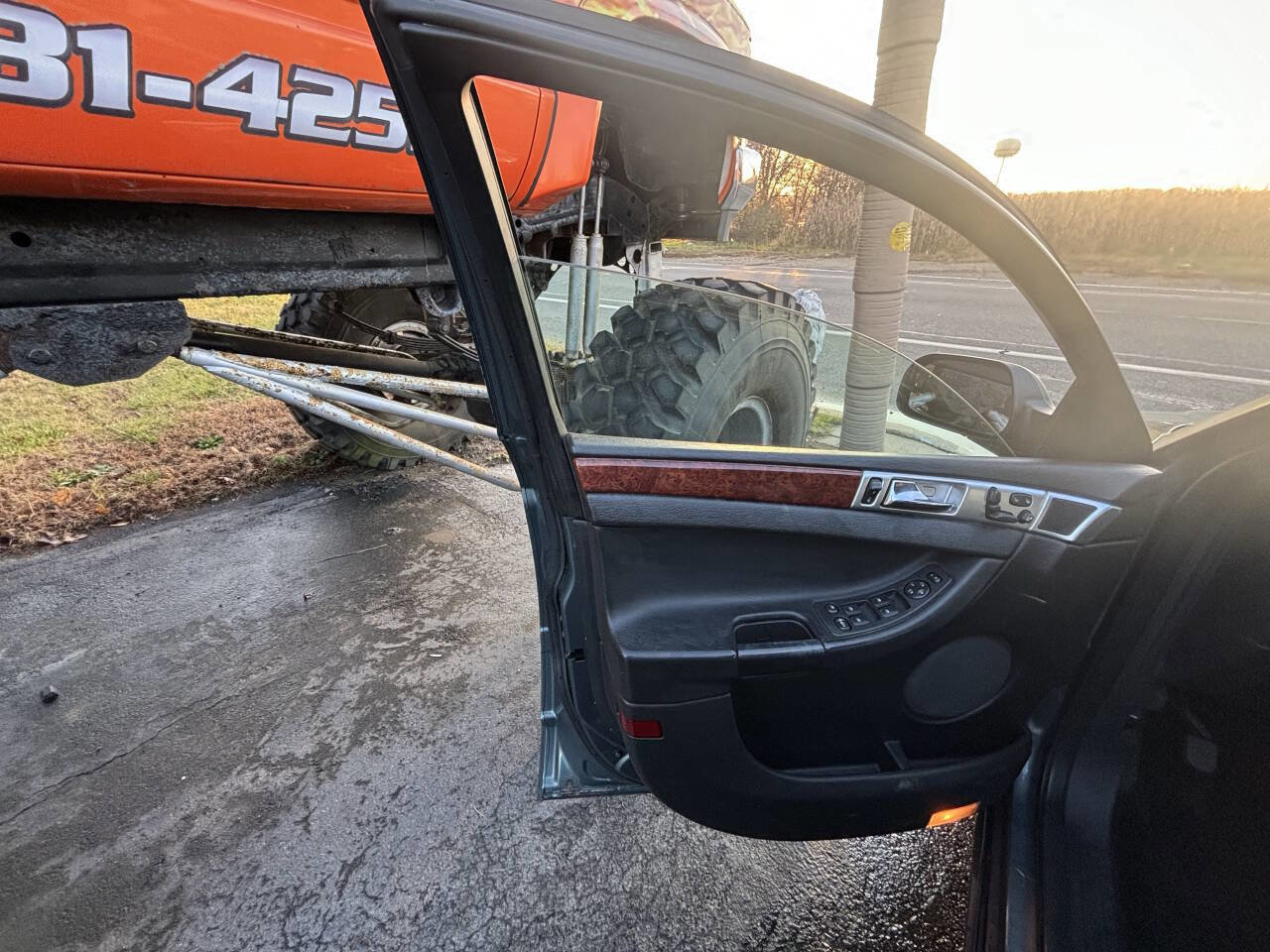 Used 2005 Chrysler Pacifica Touring w/ Comfort Convenience Group image 21