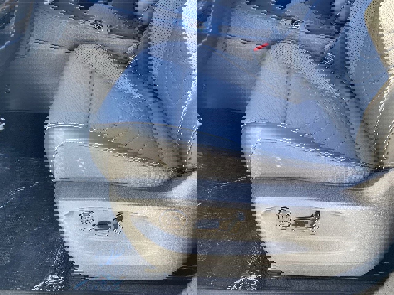 New 2026 Volkswagen Tiguan SE R-Line image 16