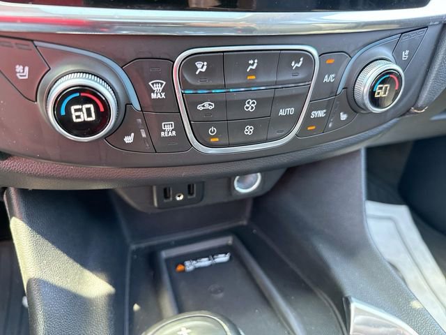 Used 2018 Chevrolet Traverse Premier w/ LPO, 'HIT The Road' Package AWD/4WD image 19