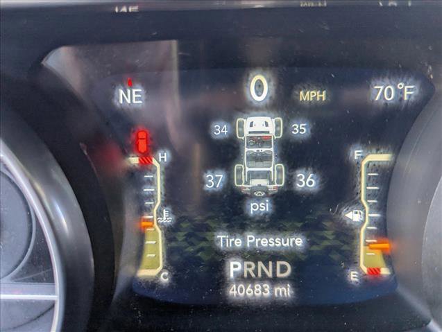 Used 2018 Jeep Wrangler Unlimited Sahara image 15