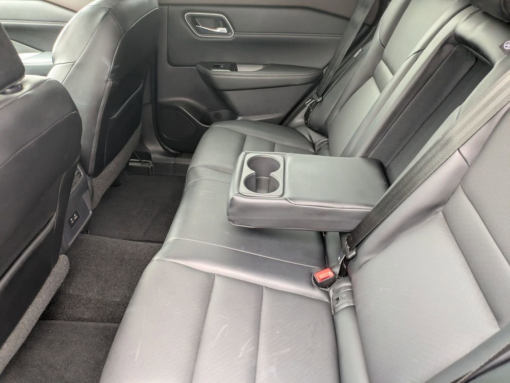 Used 2021 Nissan Rogue SV w/ Premium Package image 21