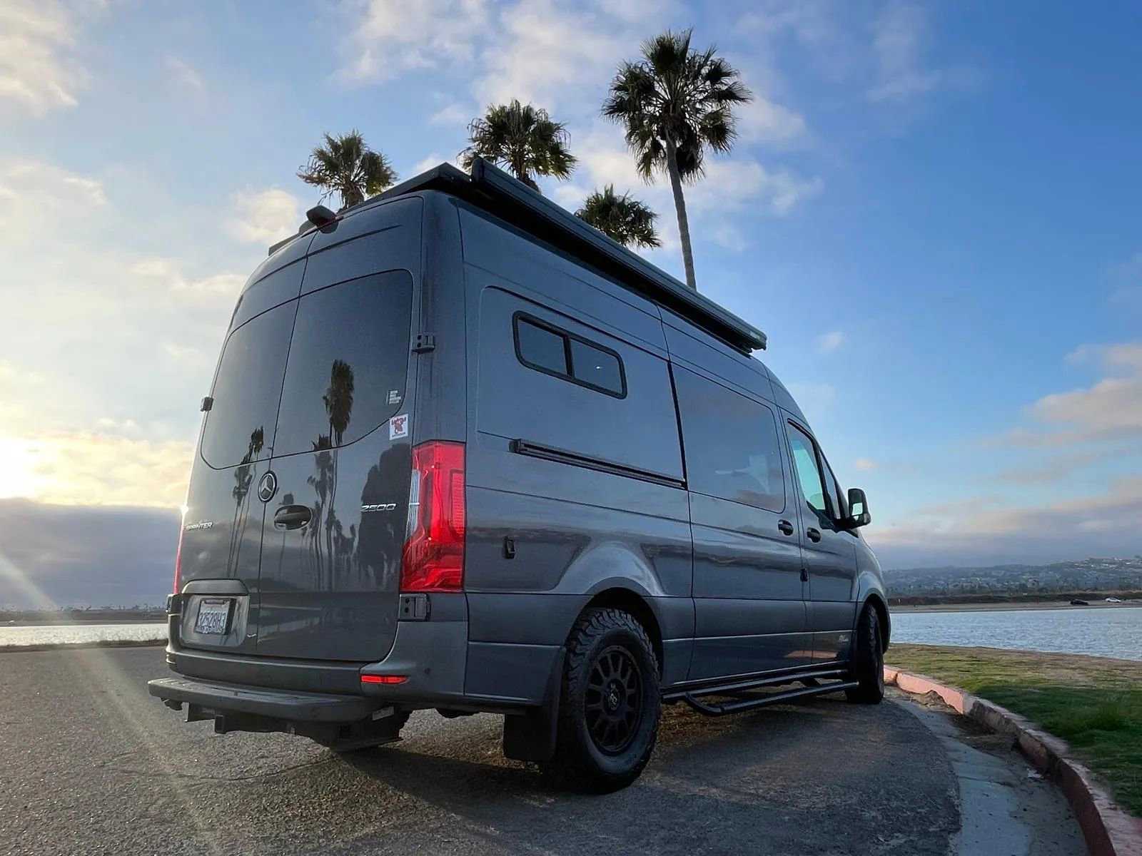 Used 2021 Mercedes-Benz Sprinter 2500 image 2
