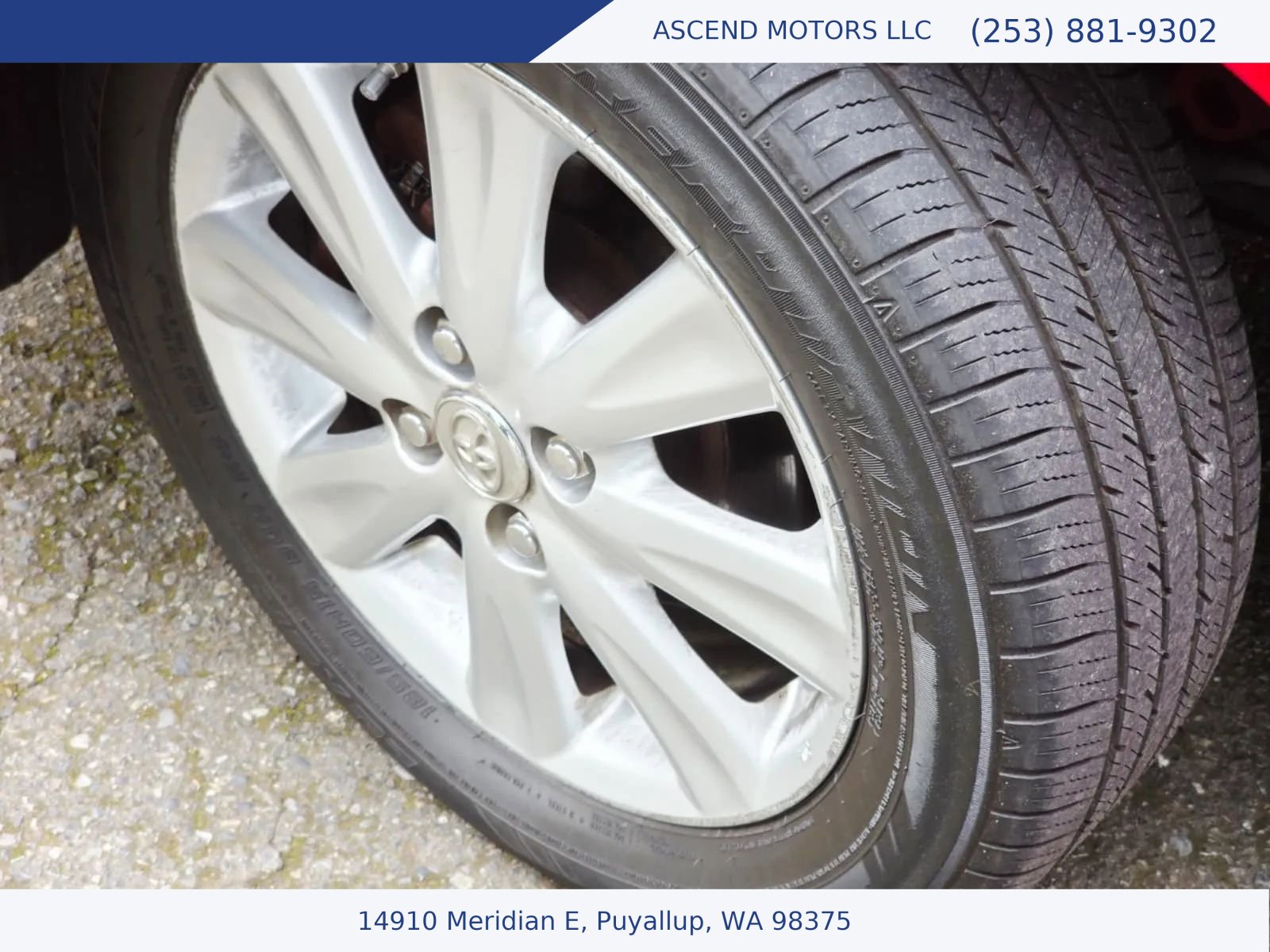 Used 2009 Toyota Yaris S FWD image 15
