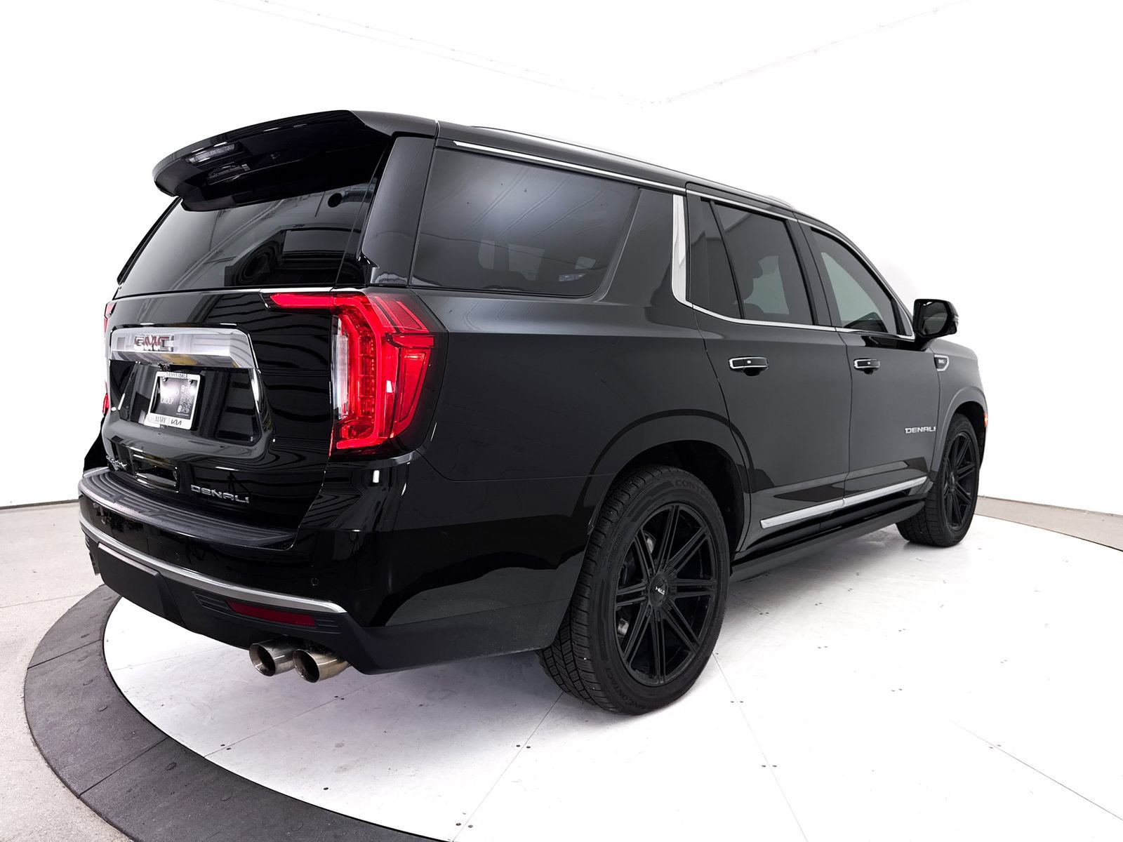 Used 2021 GMC Yukon Denali w/ Denali Ultimate Package AWD/4WD image 22