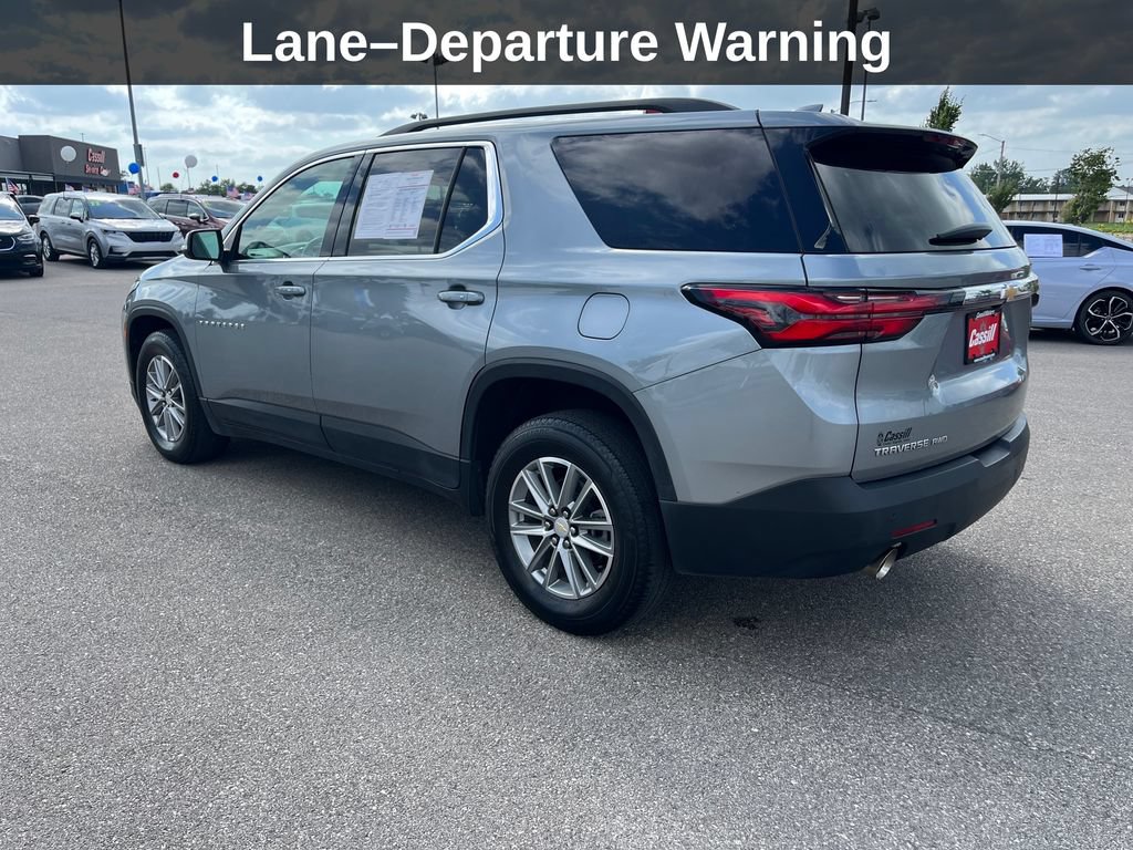 Used 2023 Chevrolet Traverse LT AWD/4WD image 3