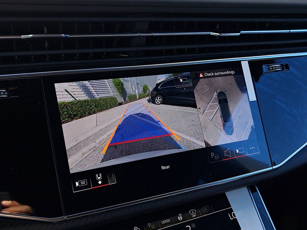 New 2026 Audi RS Q8 performance image 12