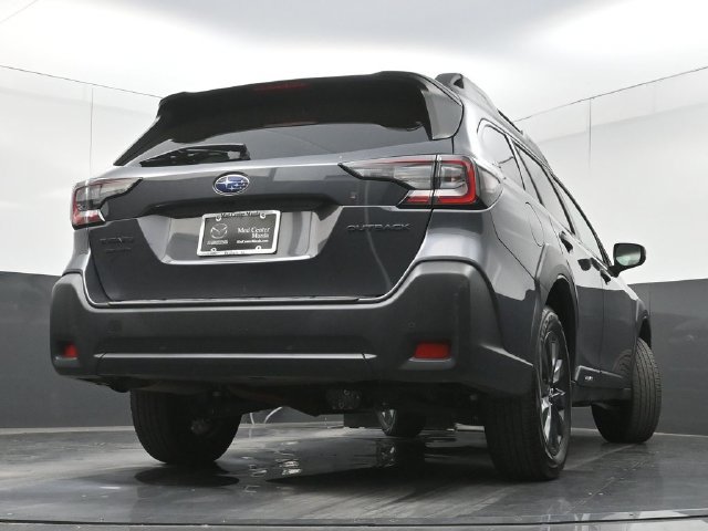 Used 2024 Subaru Outback Onyx Edition AWD/4WD image 31