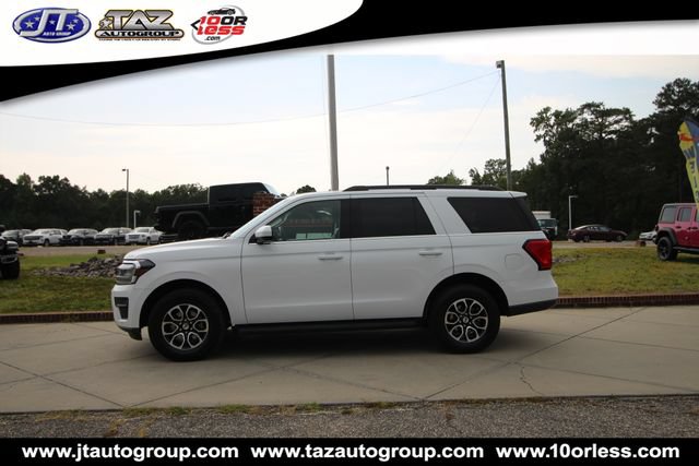 Used 2024 Ford Expedition XLT RWD image 4