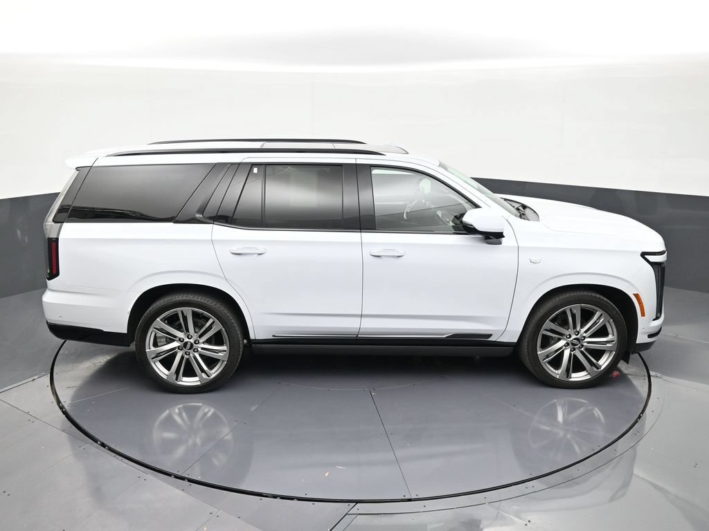 Certified 2026 Cadillac Escalade Platinum Sport AWD/4WD image 18