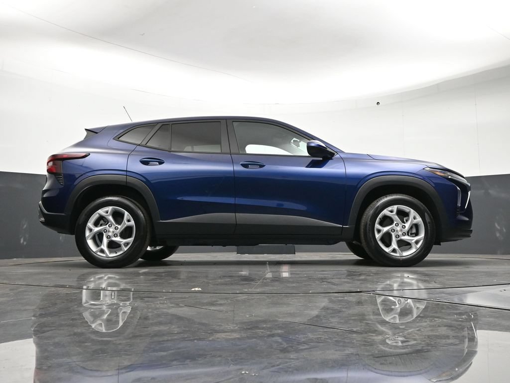 Certified 2024 Chevrolet Trax LS w/ LS Convenience Package FWD image 29