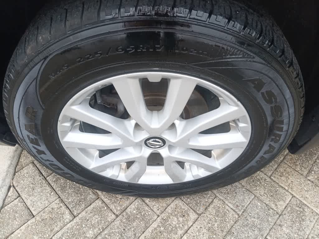 Used 2019 Nissan Rogue SV image 9