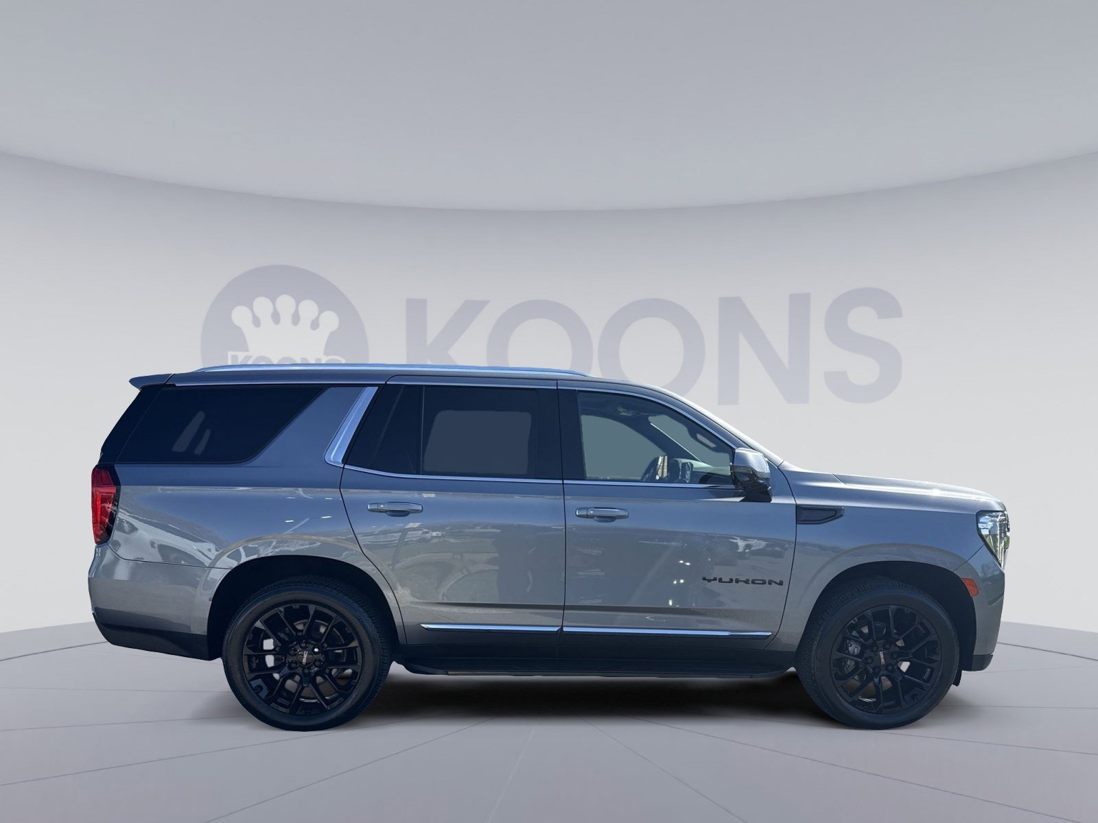 Used 2022 GMC Yukon SLT w/ SLT Premium Package image 8