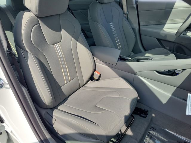 New 2026 Hyundai Elantra Sport image 18