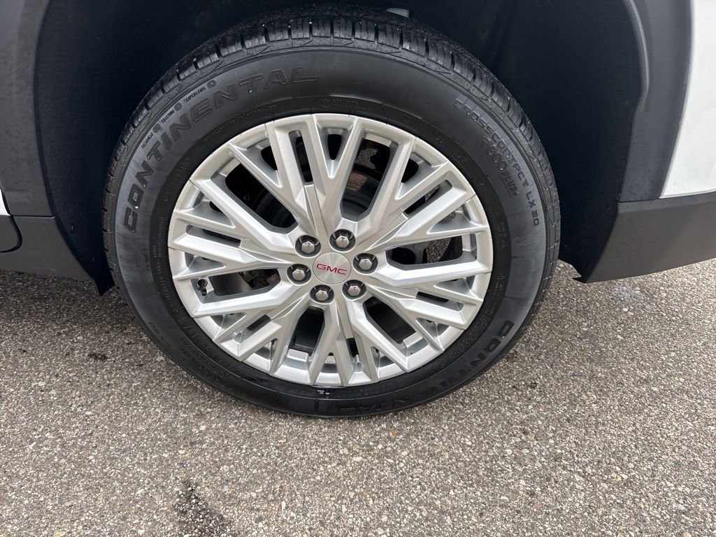 Certified 2024 GMC Acadia Elevation w/ Luxury Package image 9