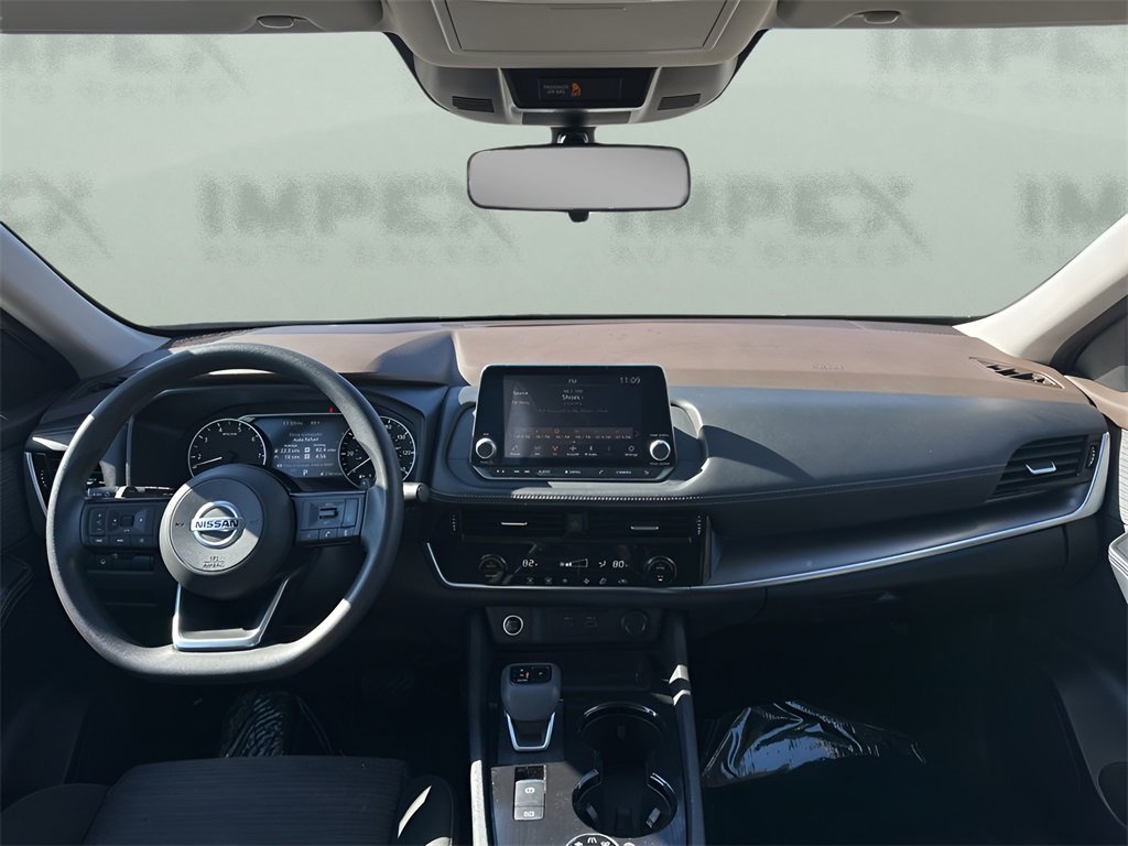 Used 2021 Nissan Rogue SV image 12