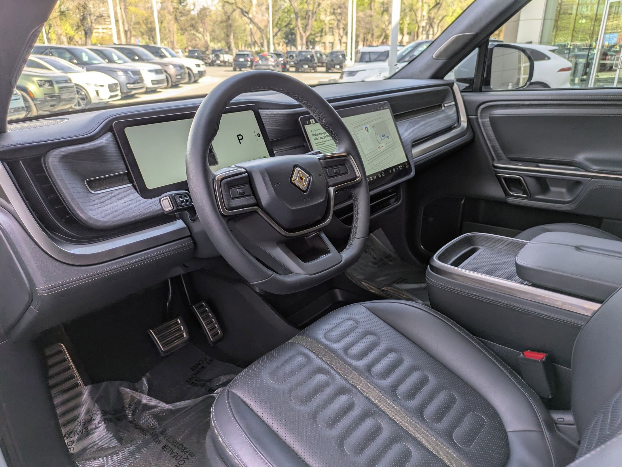 Used 2024 Rivian R1T Adventure AWD/4WD image 14