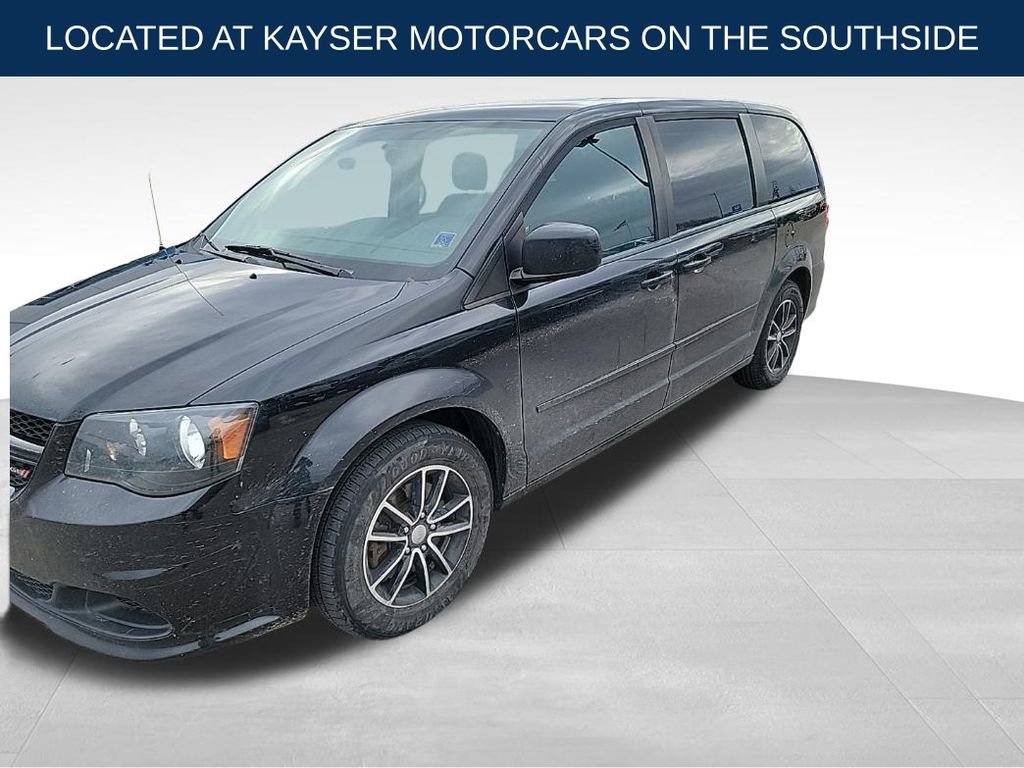 Used 2016 Dodge Grand Caravan SE image 1