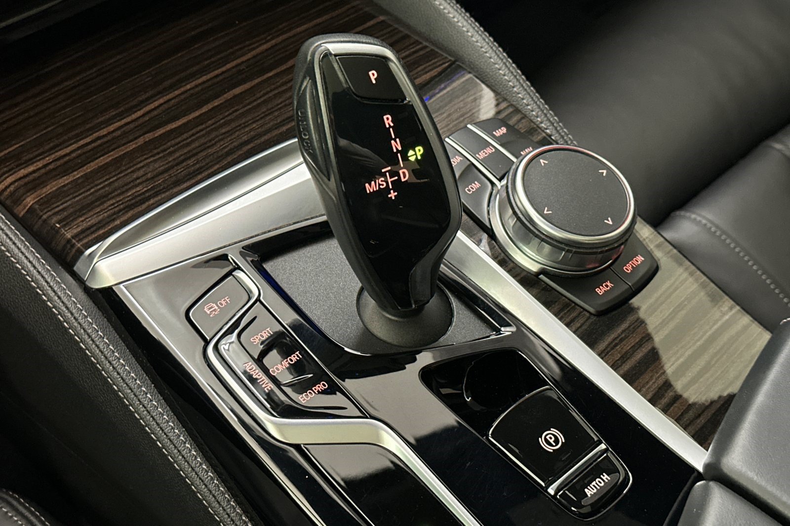 Certified 2023 BMW M550i xDrive AWD/4WD image 17