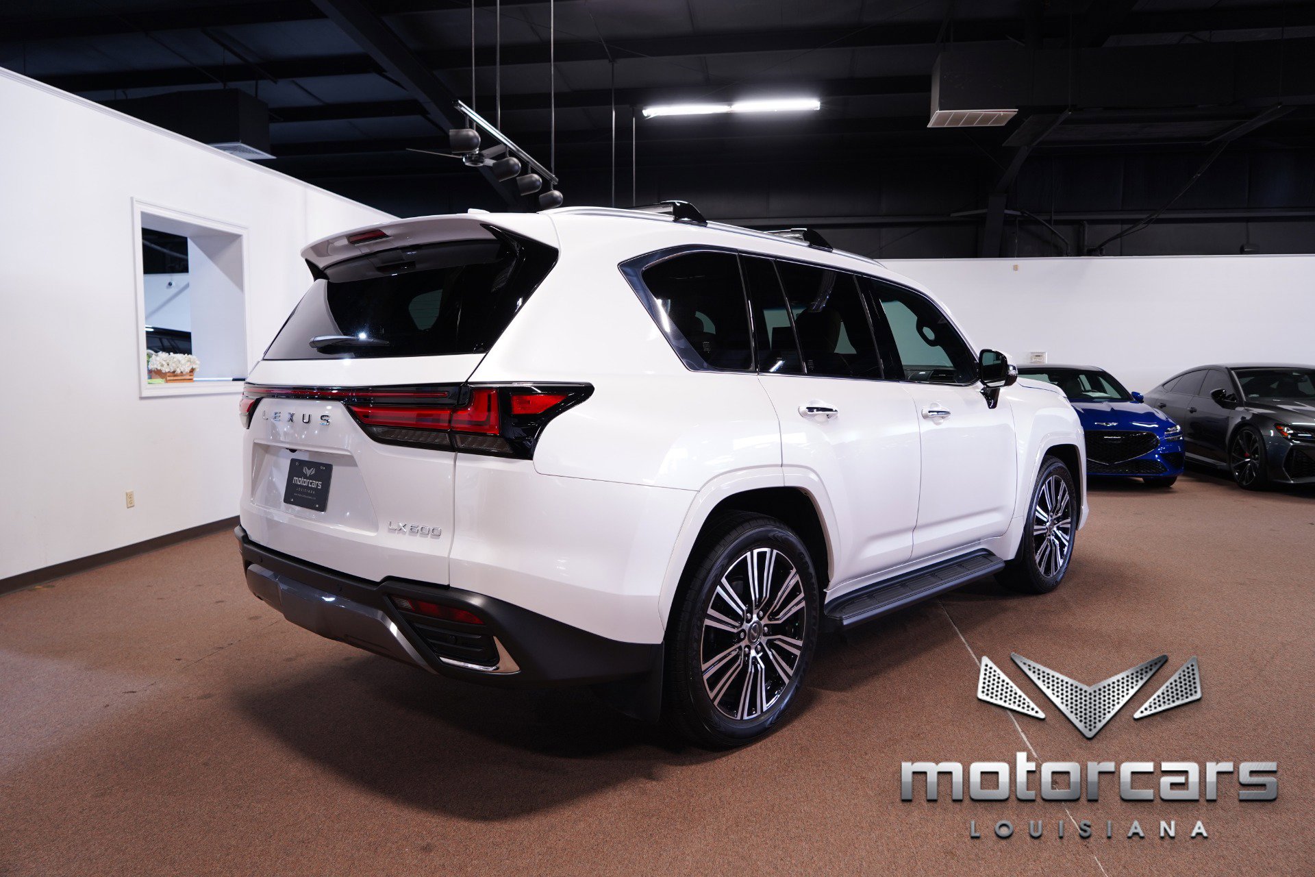 Used 2025 Lexus LX 600 4WD w/ Luxury Package image 7