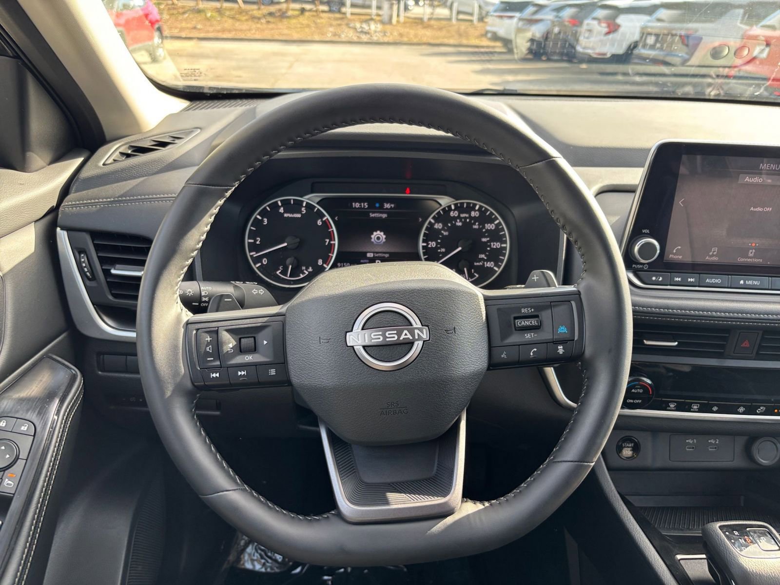 Used 2025 Nissan Rogue SV image 36