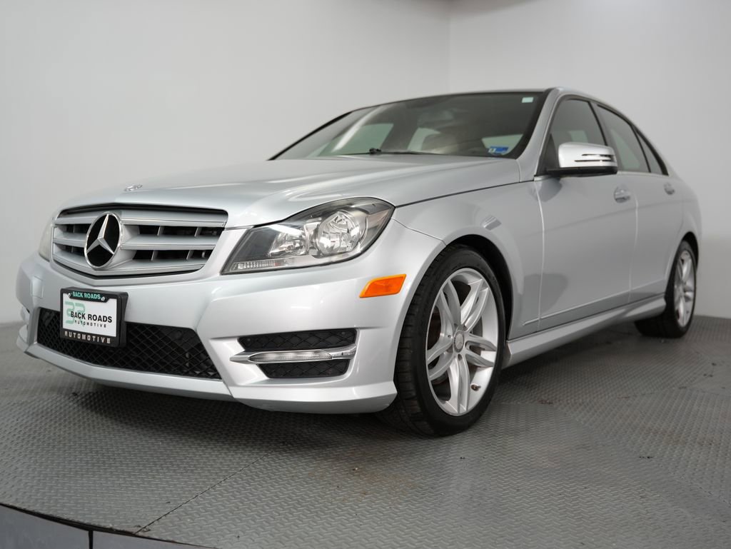 Used 2012 Mercedes-Benz C 300 4MATIC Sedan w/ Premium 1 Pkg image 3