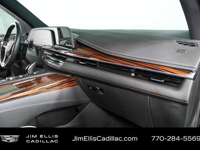 Used 2024 Cadillac Escalade Premium Luxury w/ Performance Package image 24