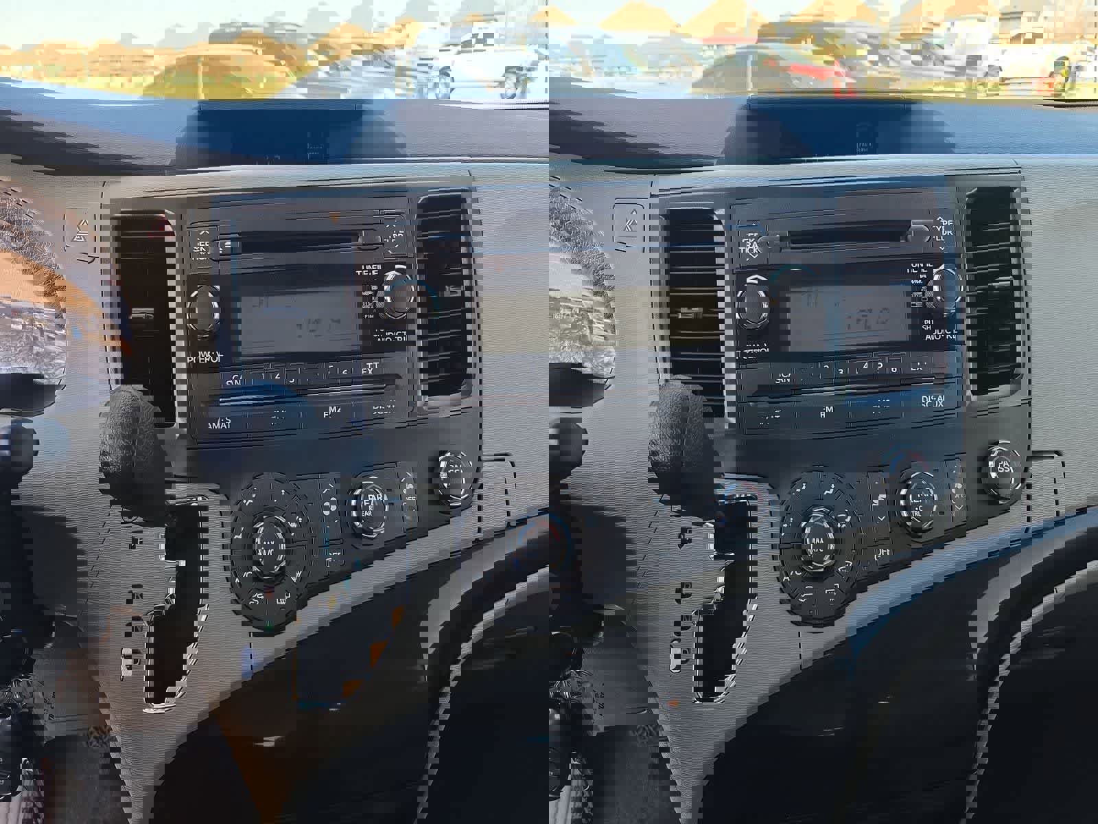 Used 2014 Toyota Sienna L image 23