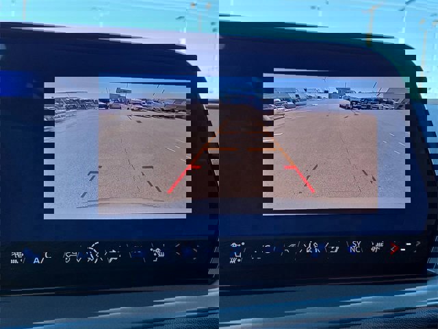 New 2026 Chevrolet Traverse LT w/ Sun and Wheel Package image 23