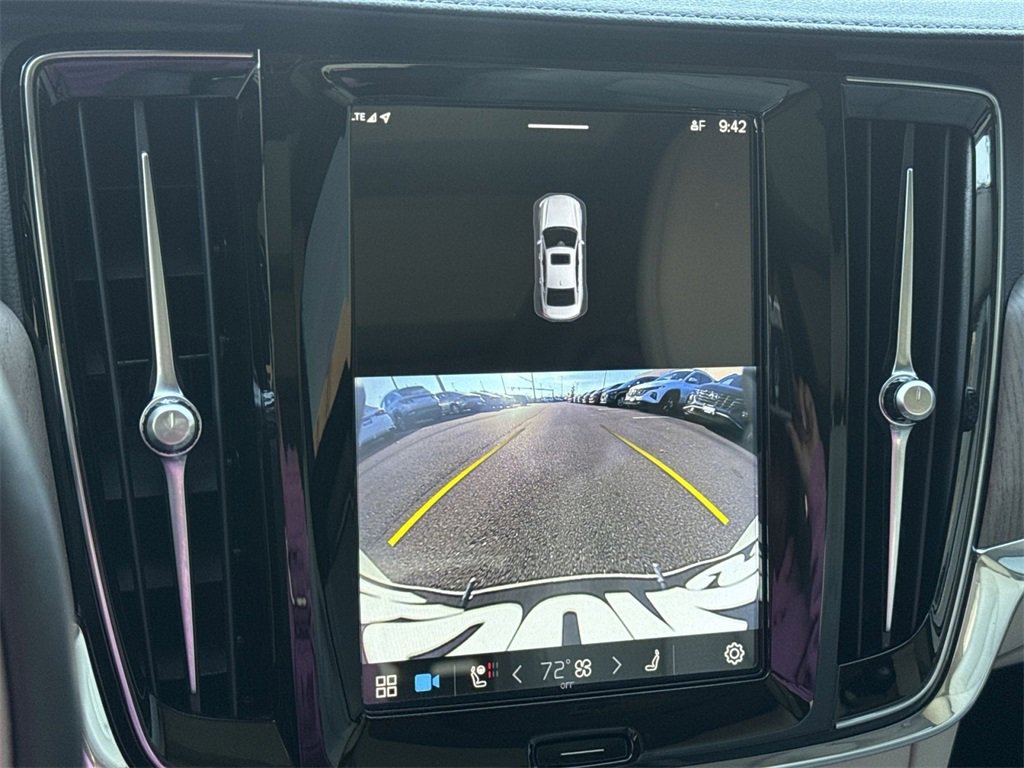 Used 2023 Volvo S90 B6 Ultimate image 19
