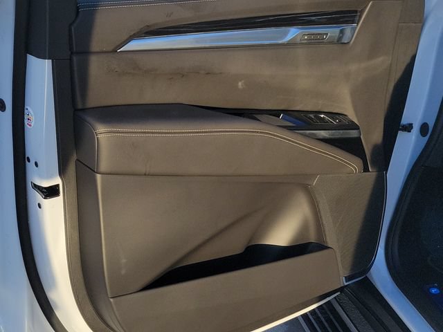 New 2026 Cadillac Escalade ESV Sport w/ Touring Package AWD/4WD image 16