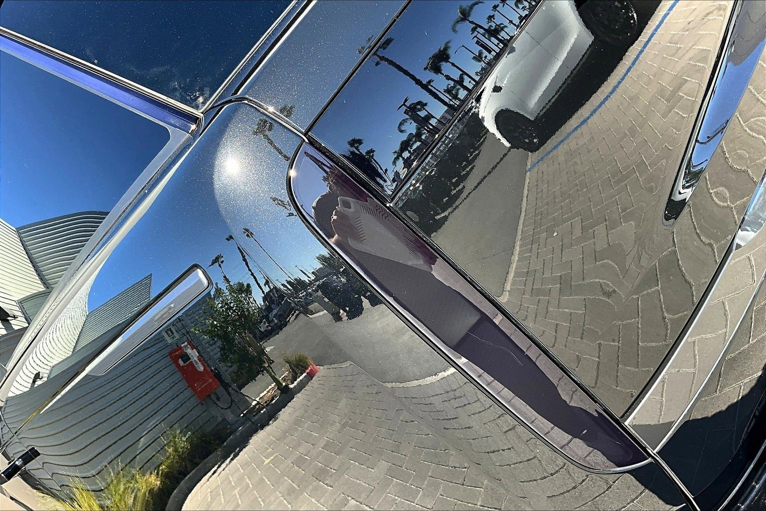 Certified 2023 Land Rover Range Rover SE AWD/4WD image 28