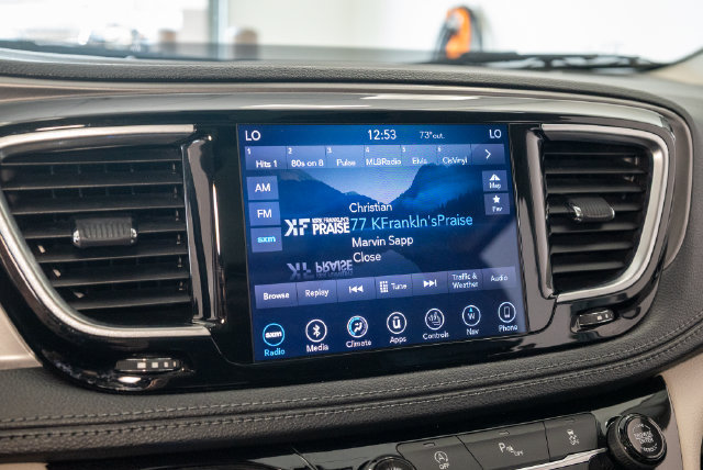 Used 2019 Chrysler Pacifica Limited FWD image 16