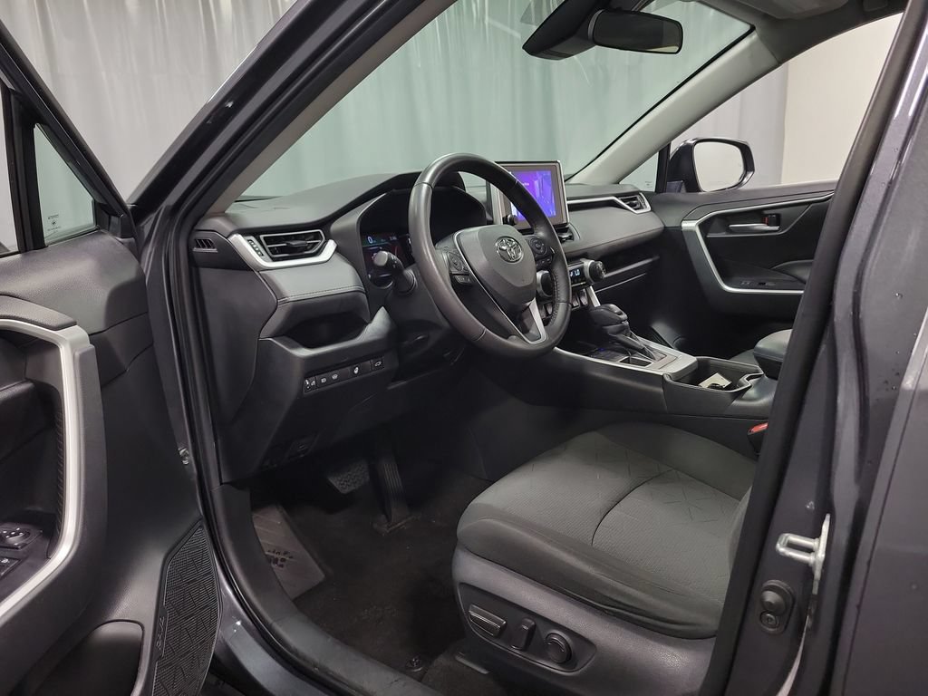 Used 2023 Toyota RAV4 XLE w/ Convenience Package AWD/4WD image 12