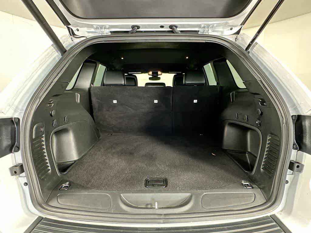 Used 2022 Jeep Grand Cherokee Laredo X AWD/4WD image 21
